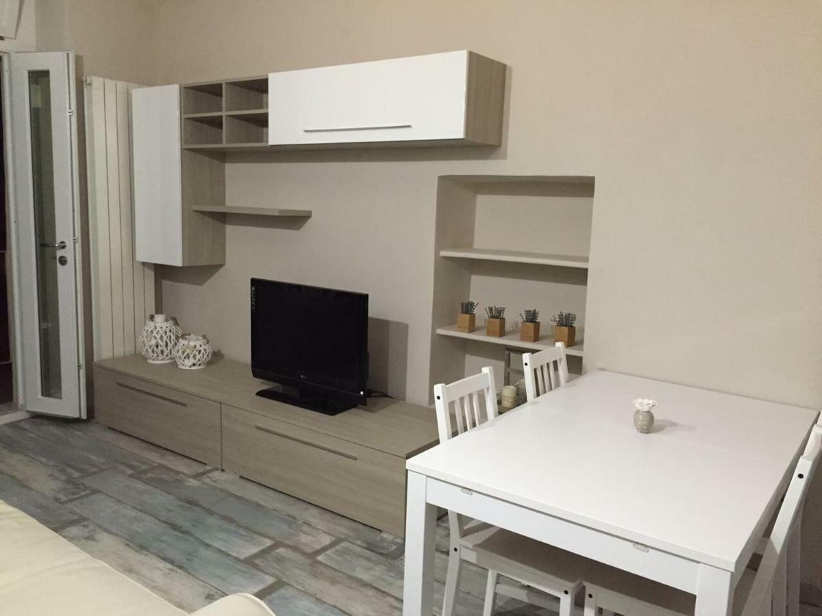 Amarillis Apartment Turin Bagian luar foto